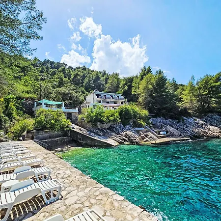 Octopus-2 By Interhome *