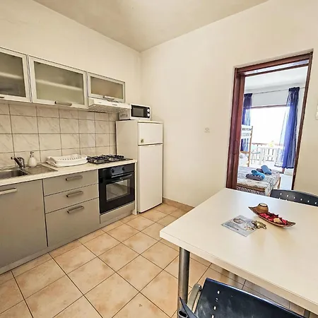 Octopus-2 By Interhome *